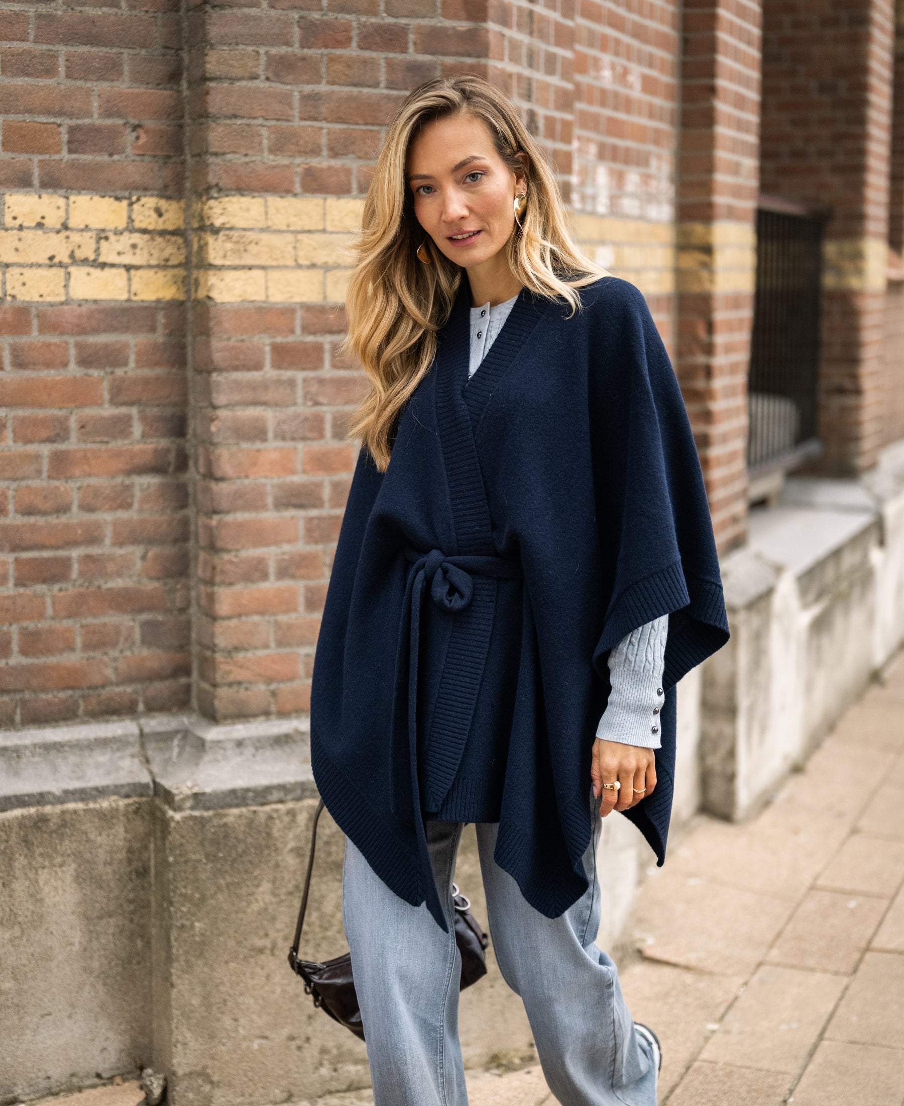 Merino wool LA PONCHO Dark blue