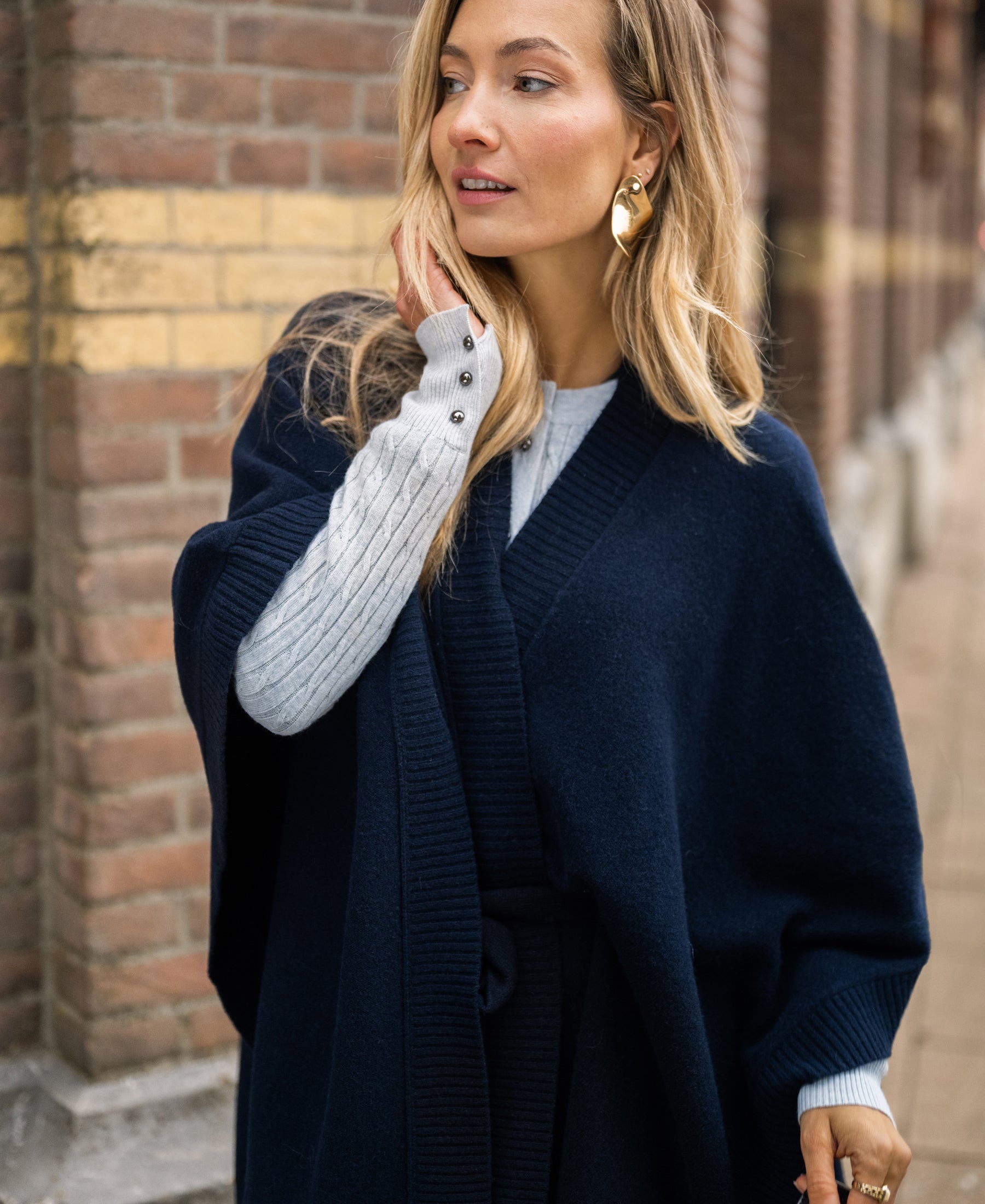 Merino wool LA PONCHO Dark blue