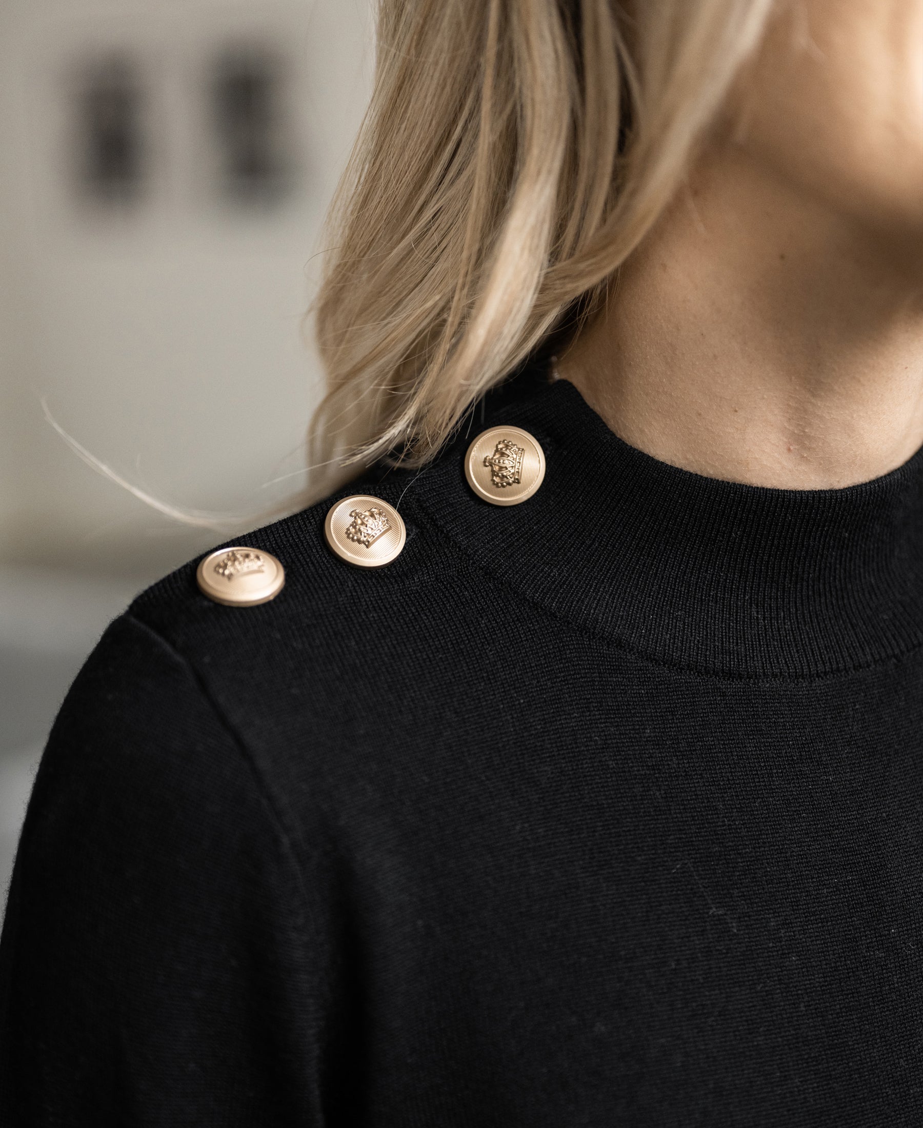 Merino sweater LA CLIQUE Black-Gold